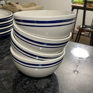 4 kate spade small bowls